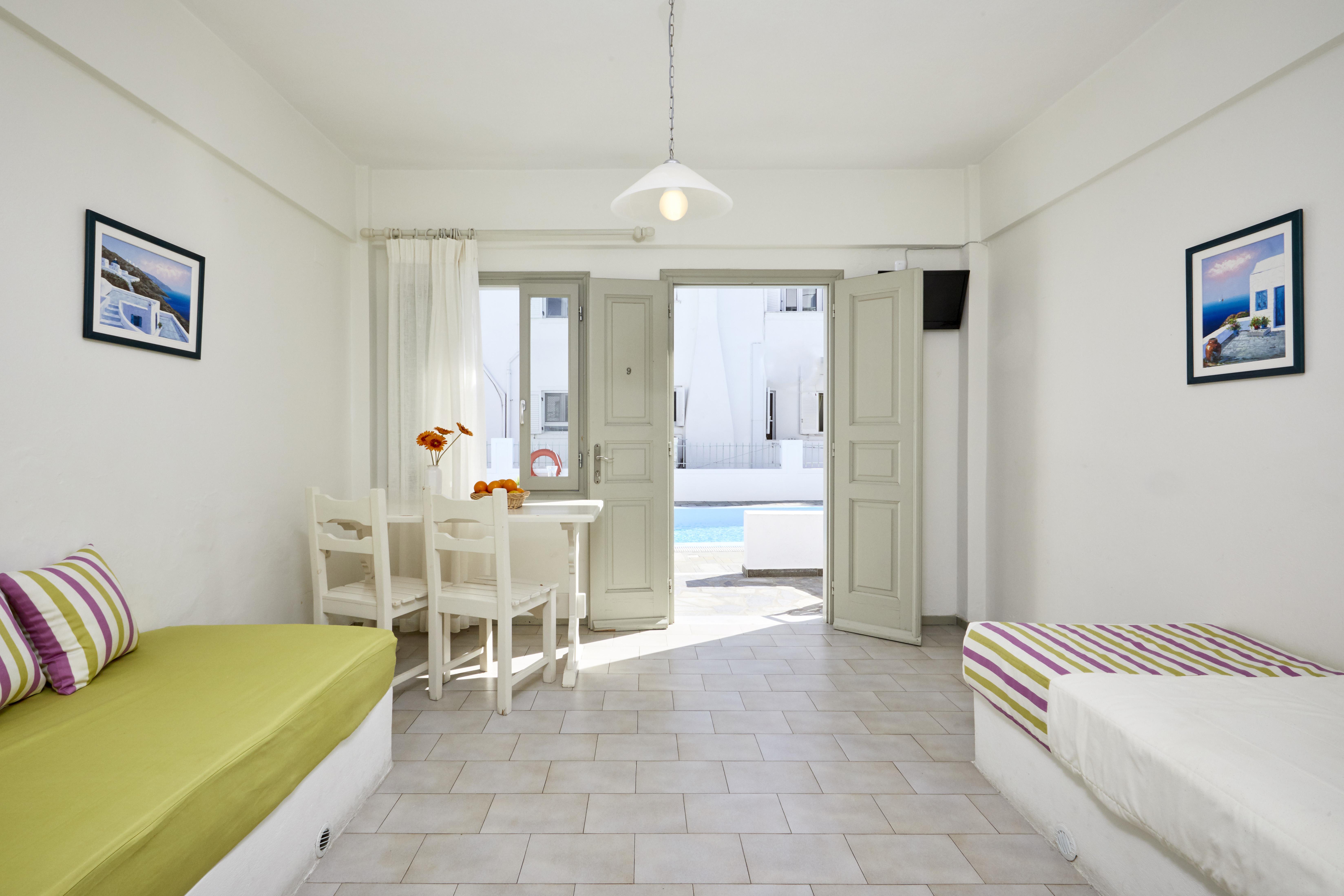 Hotel Nissos Thira