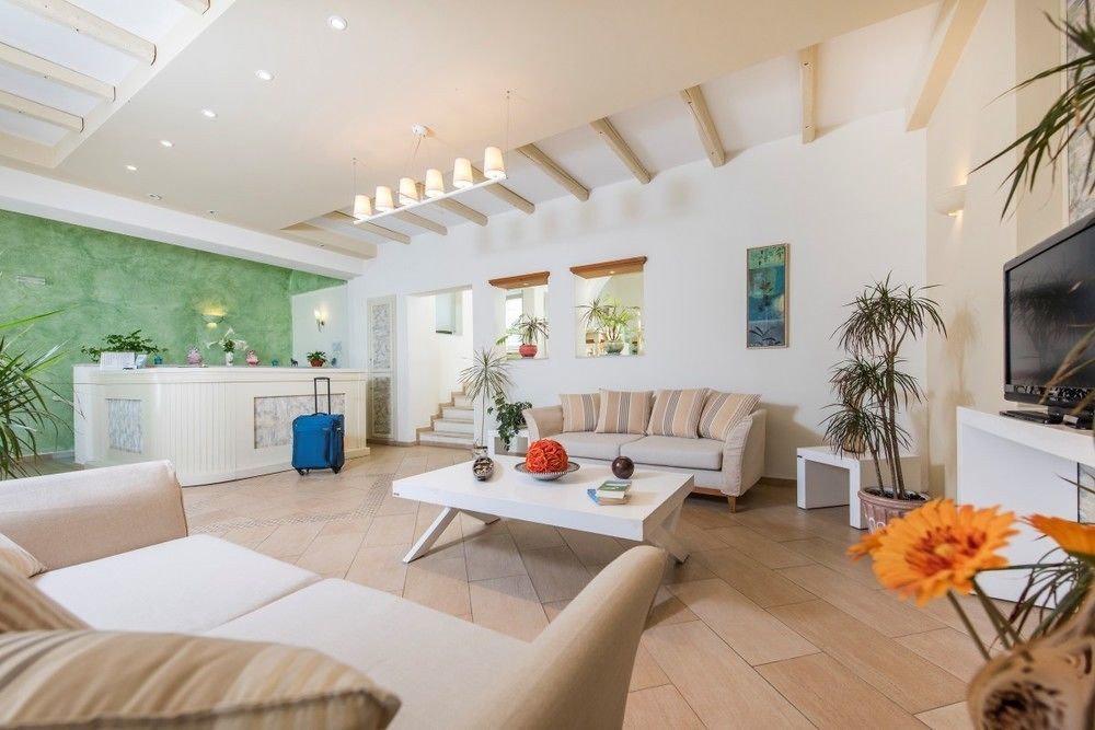 Hotel Nissos Thira Fira (Santorini)