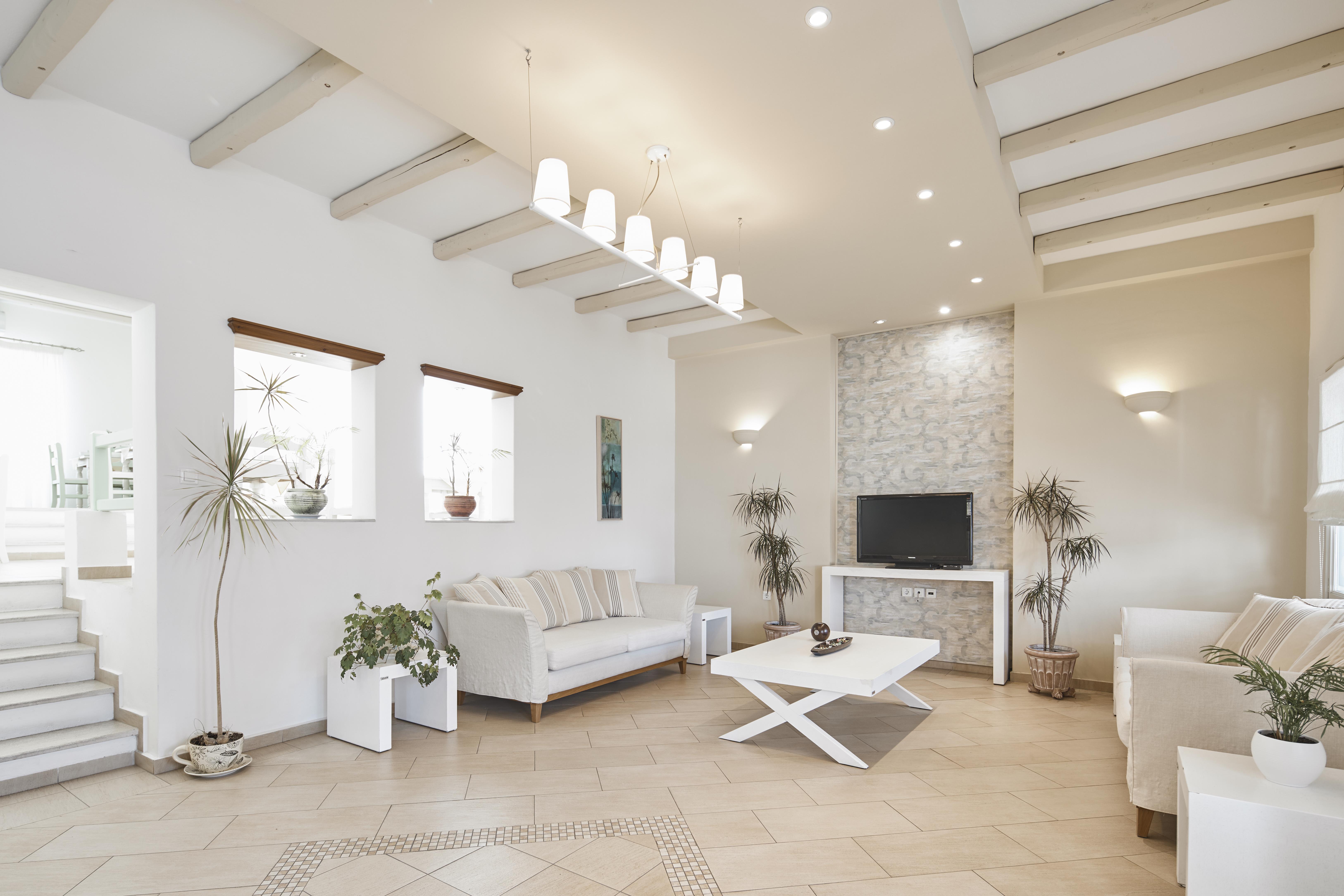 Nissos Thira Hotel
